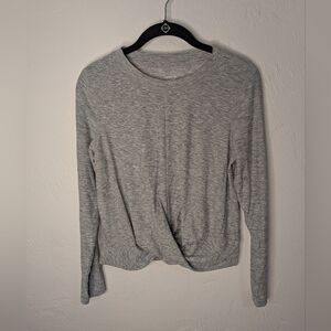 Old Navy Light Gray Women's Twist Front Active Shirt